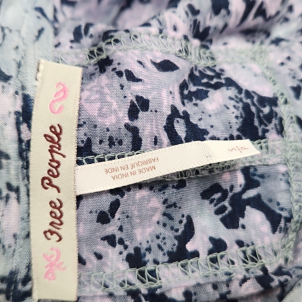 Free People High Tide Printed Oversized Tee Chambray Combo - Picture 8 of 10
